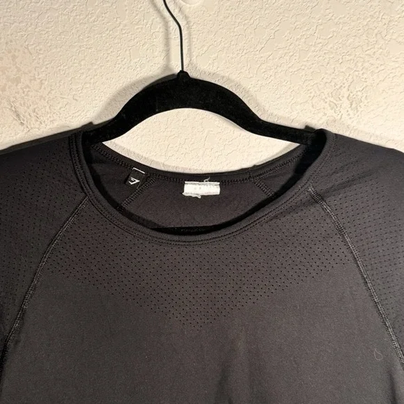 Gymshark Women's Short Sleeve Lightweight | Size Medium - Picture 3 of 7